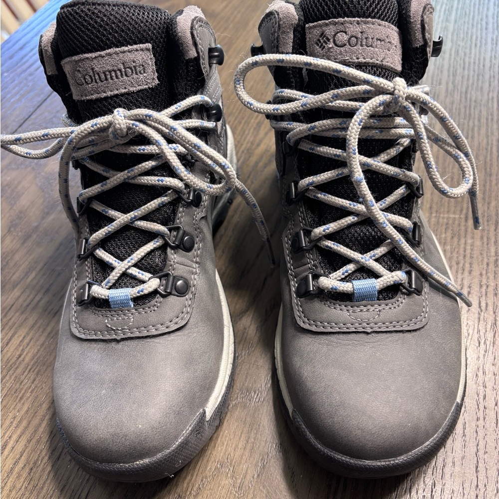 Columbia Women’s Gray Hiking Boots -Worn once.